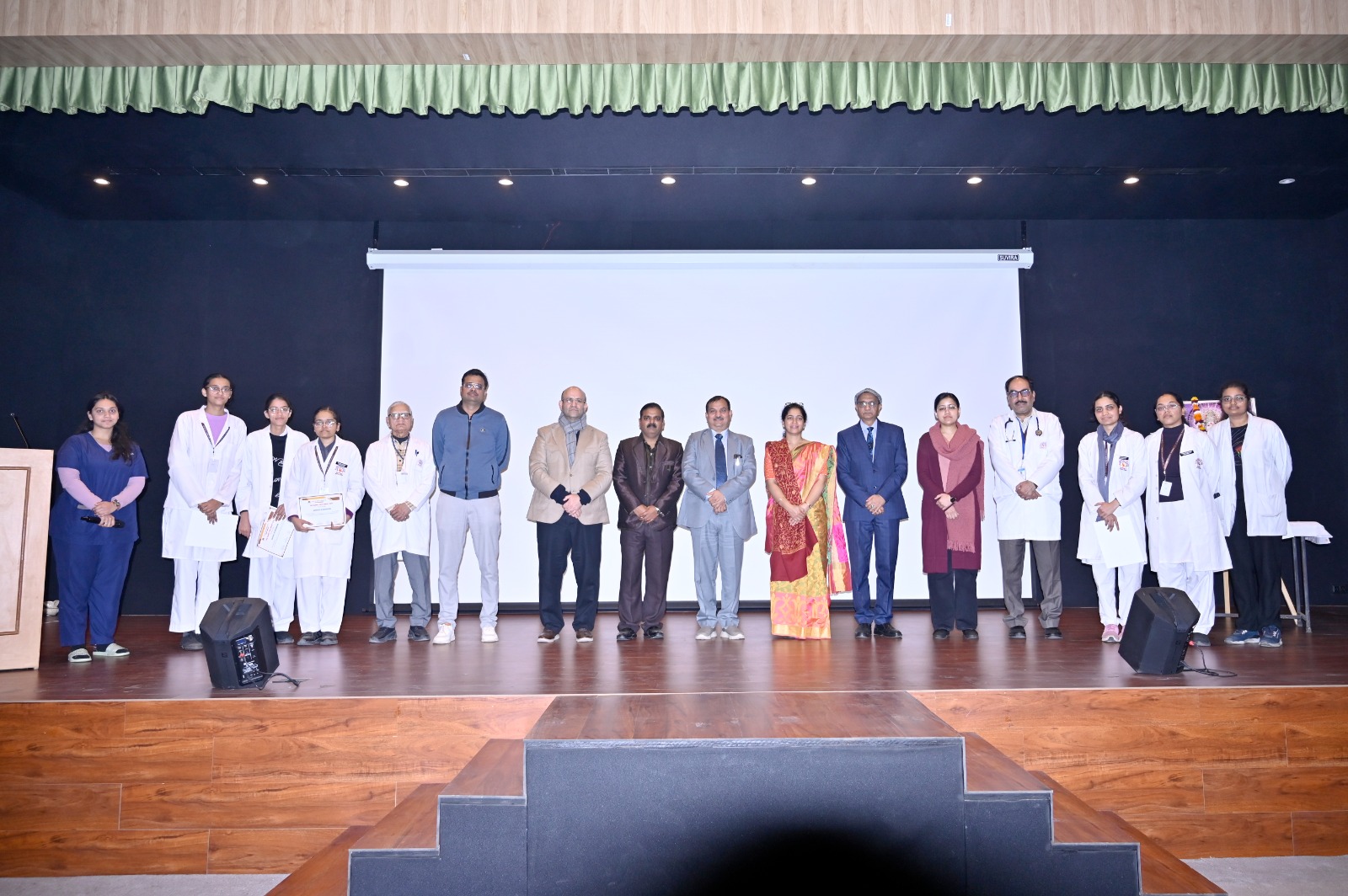 केडी विश्वविद्यालय में एआई के प्रभाव पर विद्वतजनों से साझा किए अनुभव