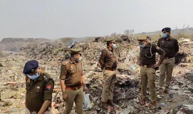 निठोरा रेलवे लाइन के पास  मिला जला हुआ शव जताई जा रही हत्या की आशंका