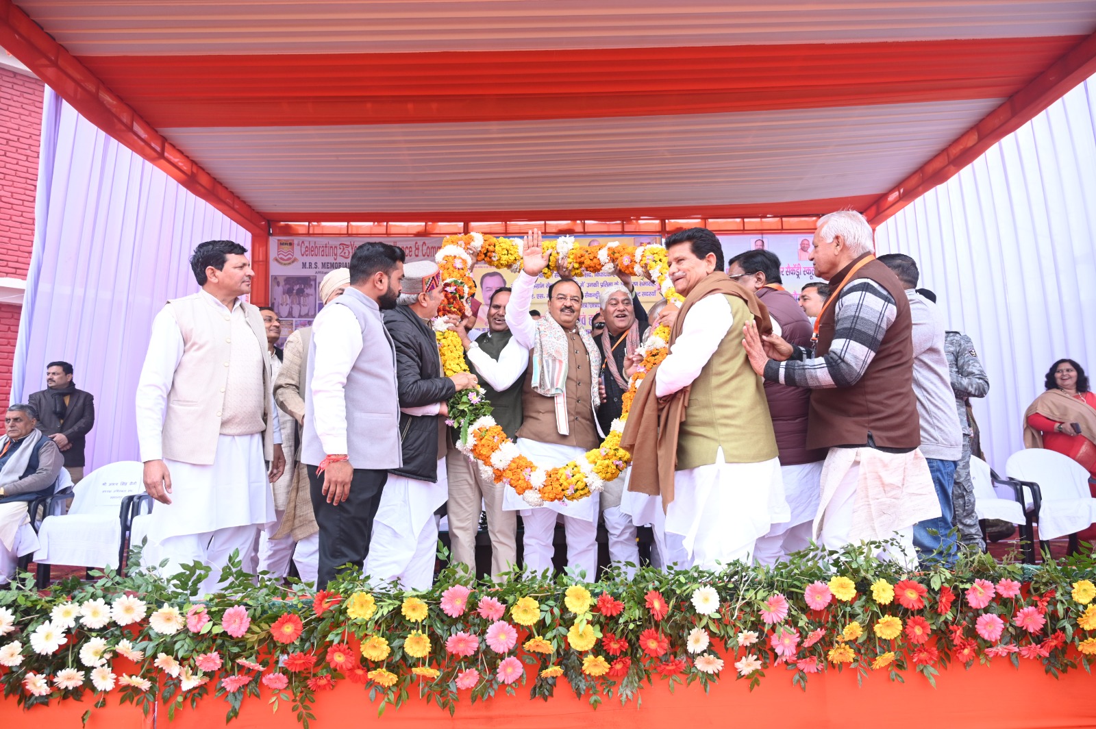 उप मुख्यमंत्री केशव प्रसाद मौर्य ने  सहारनपुर मे एमआरएस स्कूल के परिसर में स्वतंत्रता सेनानी, पूर्व सांसद बाबू मुल्कीराज सैनी की प्रतिमा का किया अनावरण