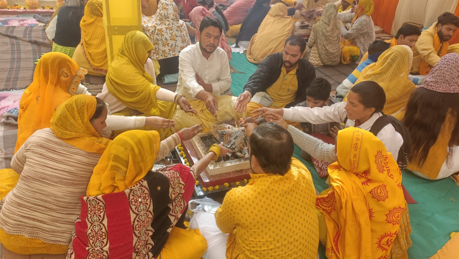 पंडित श्रीराम शर्मा आचार्य जी की जन्म जयंती शताब्दी महोत्सव में पावन जन्मभूमि, में 5000 से अधिक श्रद्धालुओं ने दी महायज्ञ में आहुतियां