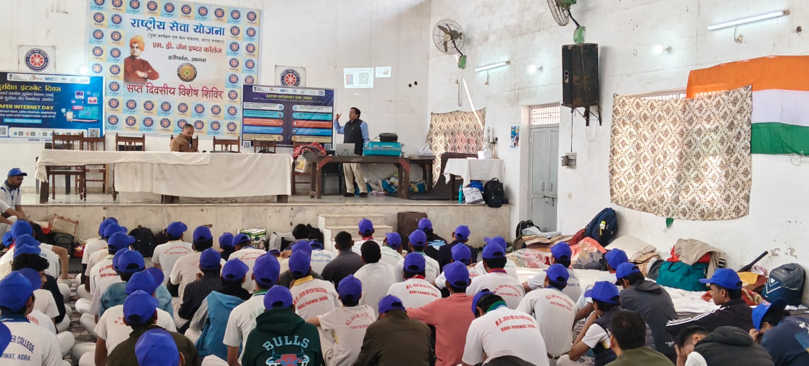 एम.डी. जैन इंटर कॉलेज तथा आई.टी.आई. बल्केश्वर, जन सेवा केंद्रों पर जन जागरूकता कार्यक्रम किए गए आयोजित