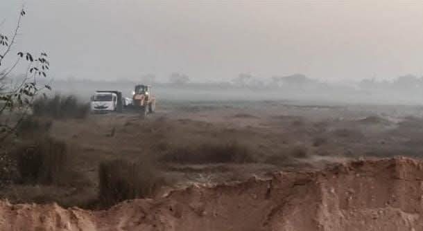 * सुप्रीम कोर्ट की गाइडलाइंस की धज्जियां उड़ा रहा है स्थानीय प्रशासन