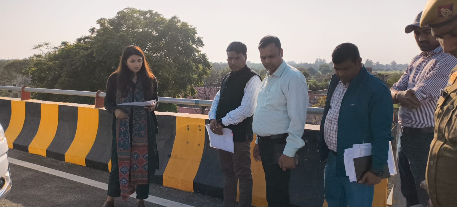 मुख्य विकास अधिकारी प्रतिभा सिंह जी द्वारा रेल सम्पार संख्या11 सी पर 4 लेन रेल उपरगामी (रेल पुल ) का किया निरीक्षण