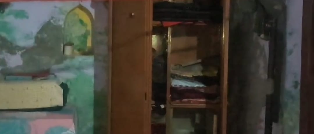 सोंख के नगला सबला में चोरों ने दिया चोरी की वारदात को अंजाम, लाखों रूपये नकदी व सोने चांदी के आभूषण किये पार