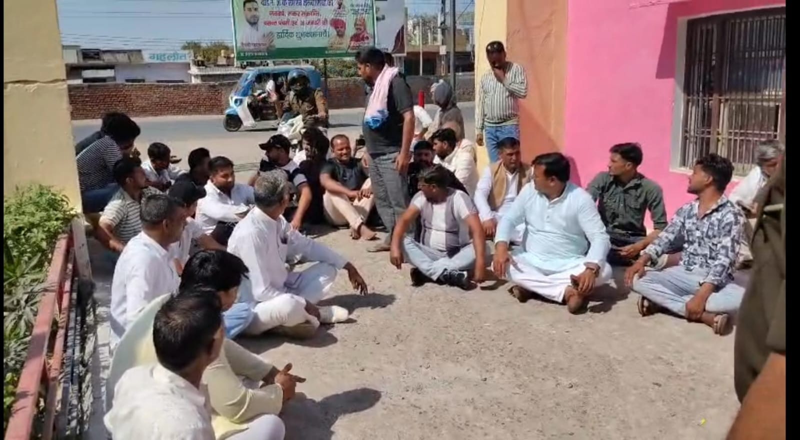 फौजी के साथ दबंगों ने की मारपीट, पुलिस ने आधा दर्जन लोगों के खिलाफ किया मुकदमा दर्ज