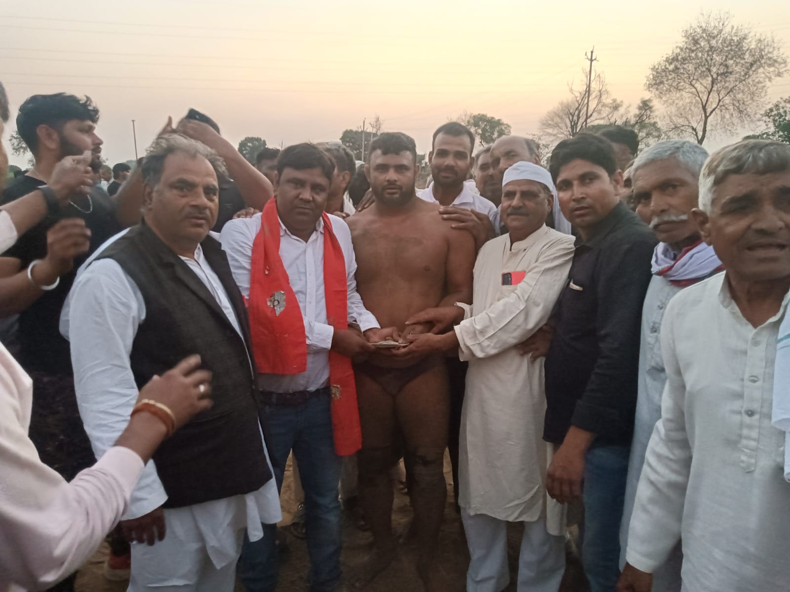 हरिओम पहलवान तिरवाया ने जीती आखिरी कुश्ती