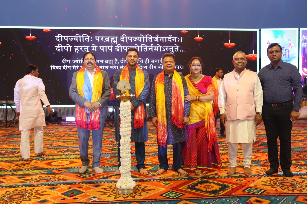 Omaxe Group ने ‘ब्रज की होली’ के भव्य आयोजन से जगमगाया वृंदावन