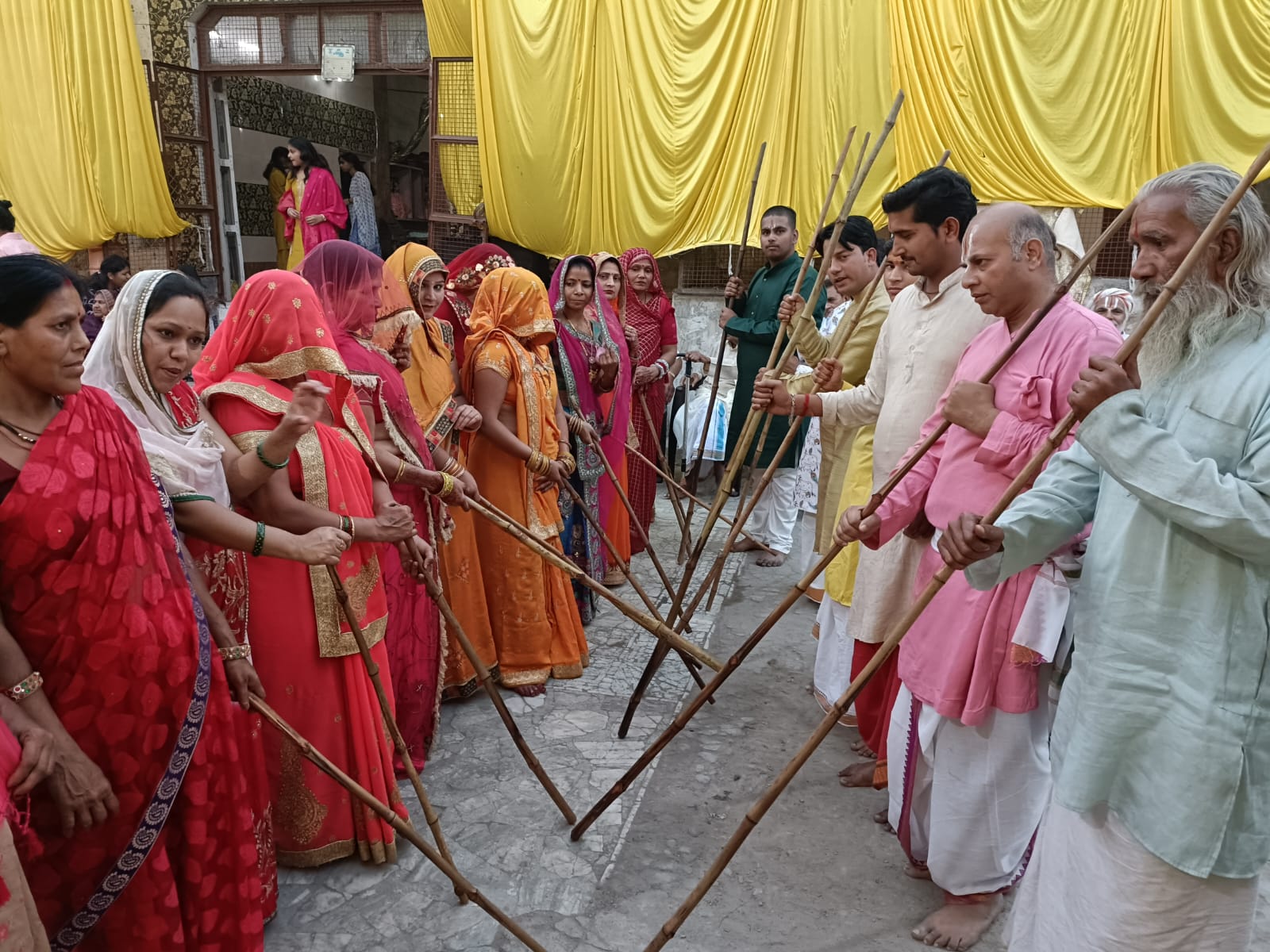 गोदा बिहार में भव्य होलिकोत्सव का हुआ आयोजन