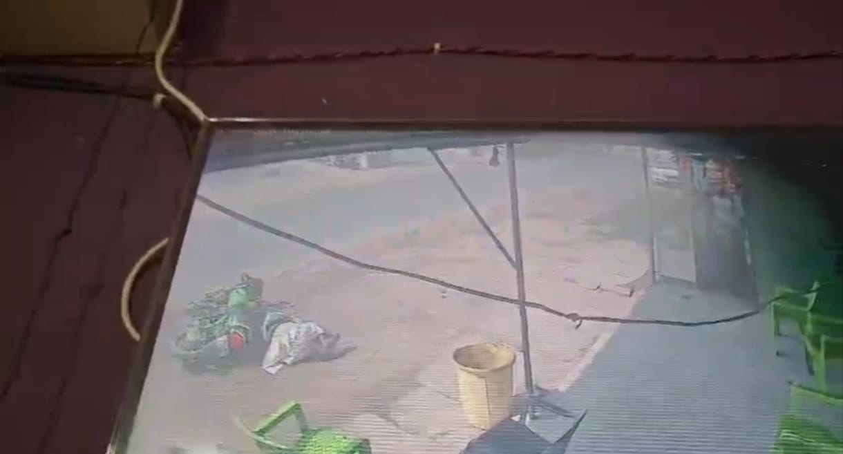 तेज रफ्तार कार ने सड़क पर मचाया तांडव