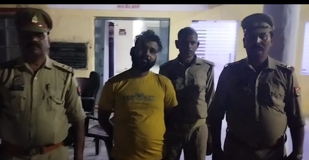 थाना नोहझील पुलिस व एएनटीएफ यूनिट आगरा द्वारा मादक पदार्थ हेरोइन की तस्करी करने वाले अभियुक्त को किया गिरफ्तार