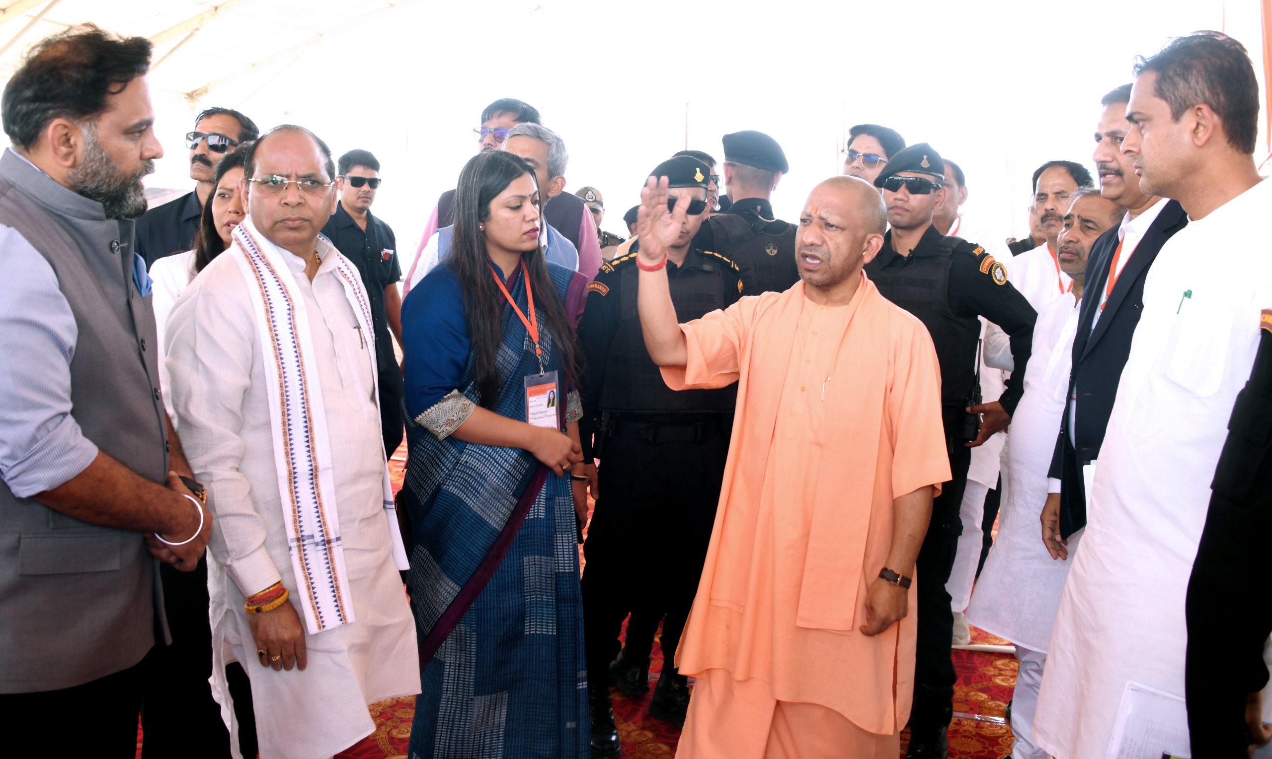 नोएडा इंटरनेशनल एयरपोर्ट के लोकार्पण की तैयारियों का सीएम योगी ने लिया जायजा, 28 मार्च को पीएम मोदी करेंगे उद्घाटन