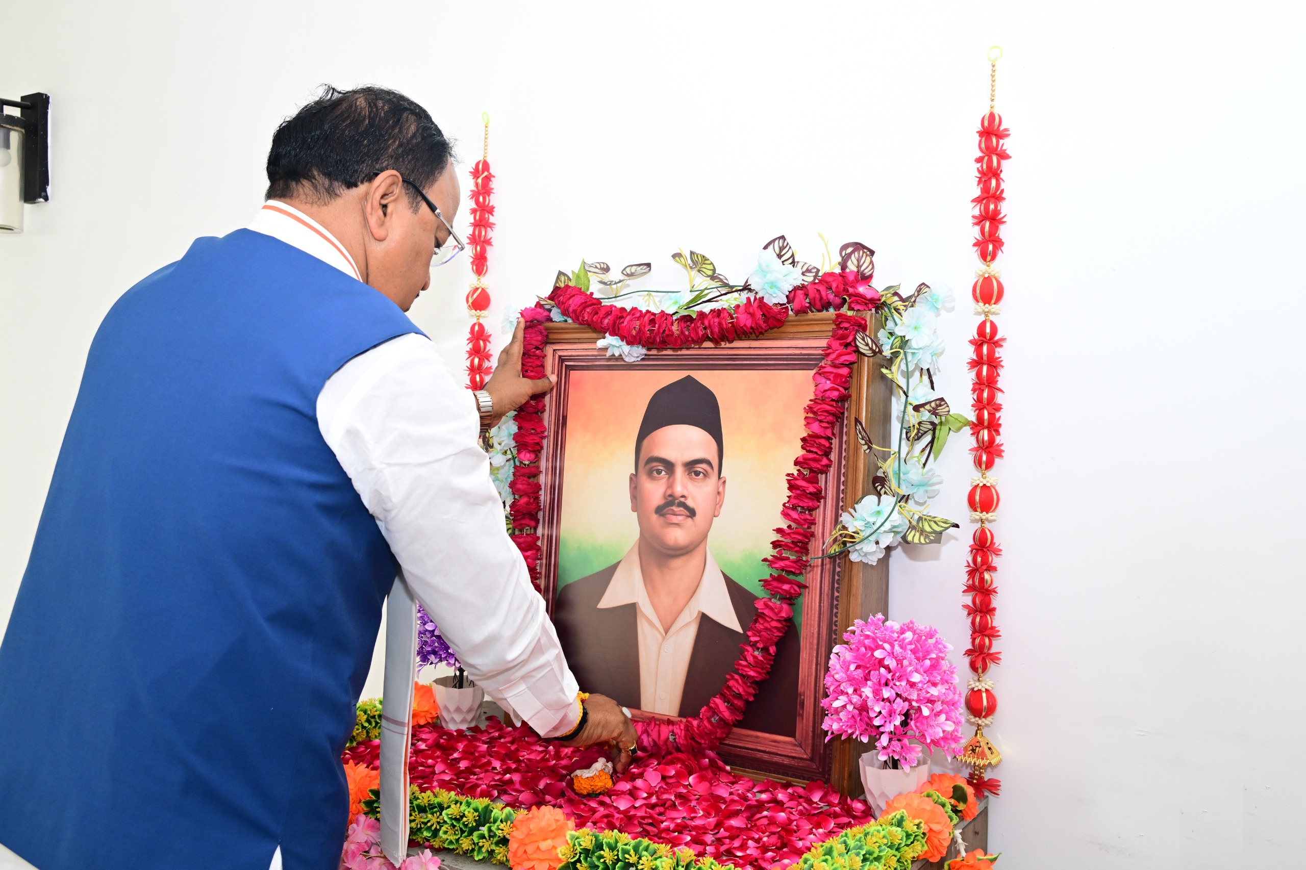 भगत सिंह, राजगुरु व सुखदेव के त्याग से मिलती है ‘राष्ट्र प्रथम’ की प्रेरणा:  केशव प्रसाद मौर्य