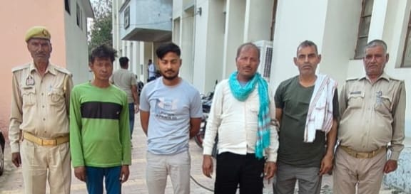 गोवर्धन पुलिस ने विभिन्न मामलों में वांछित चल रहे पांच अपराधीयों को गिरफ्तार कर भेजा जेल