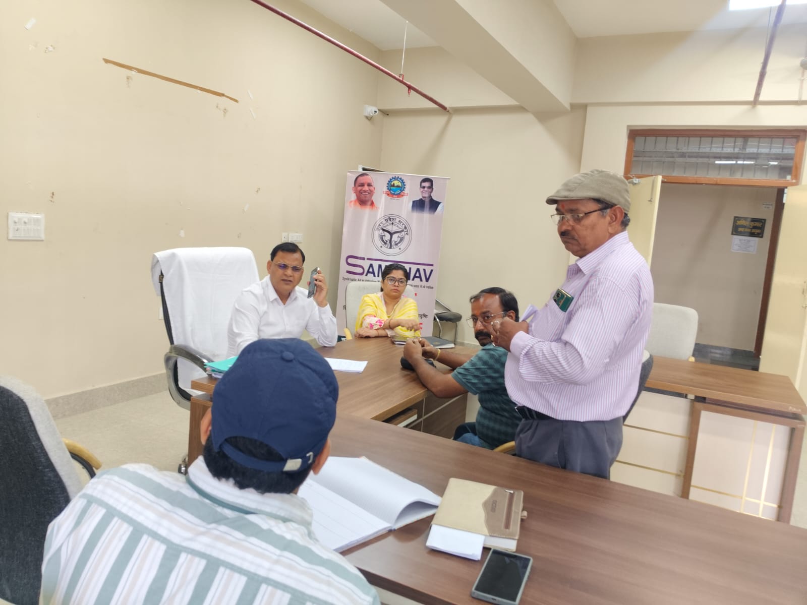 नगर निगम के अधिकारियों ने की जनसुनवाई