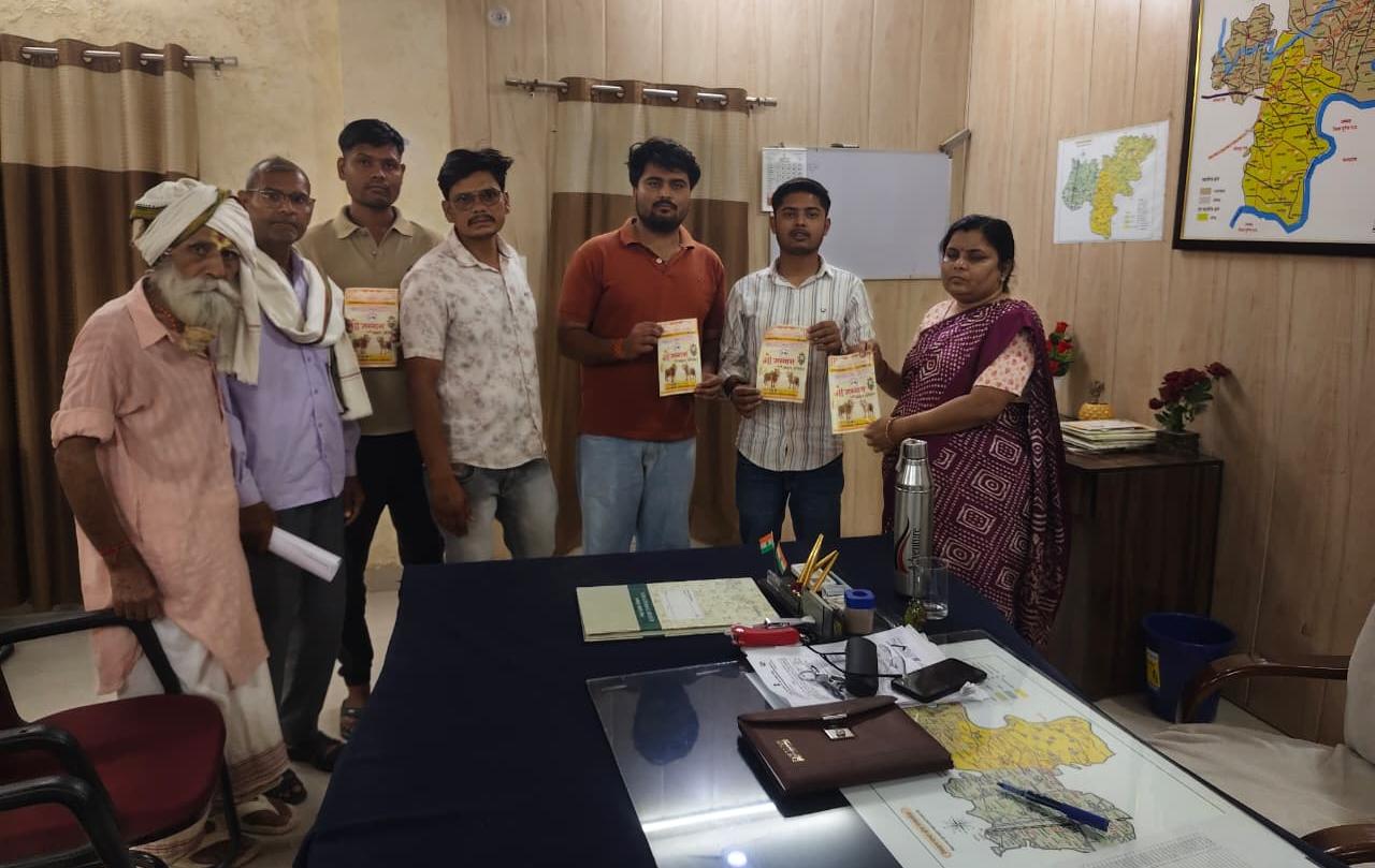 गौमाता के सम्मान में 27 अप्रैल को सौंपा जाएगा ज्ञापन, एसडीएम को सौंपा अनुमति पत्र