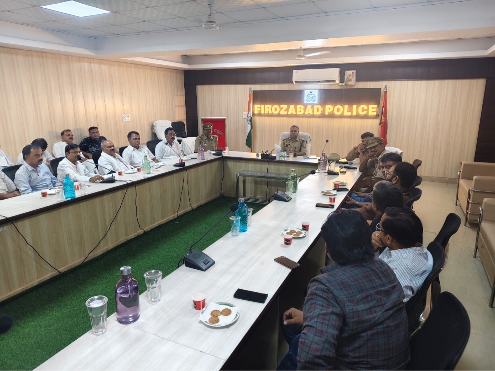 सड़क सुरक्षा और साइबर जागरूकता को लेकर पेट्रोल पंप संचालकों संग पुलिस की गोष्ठी आयोजित