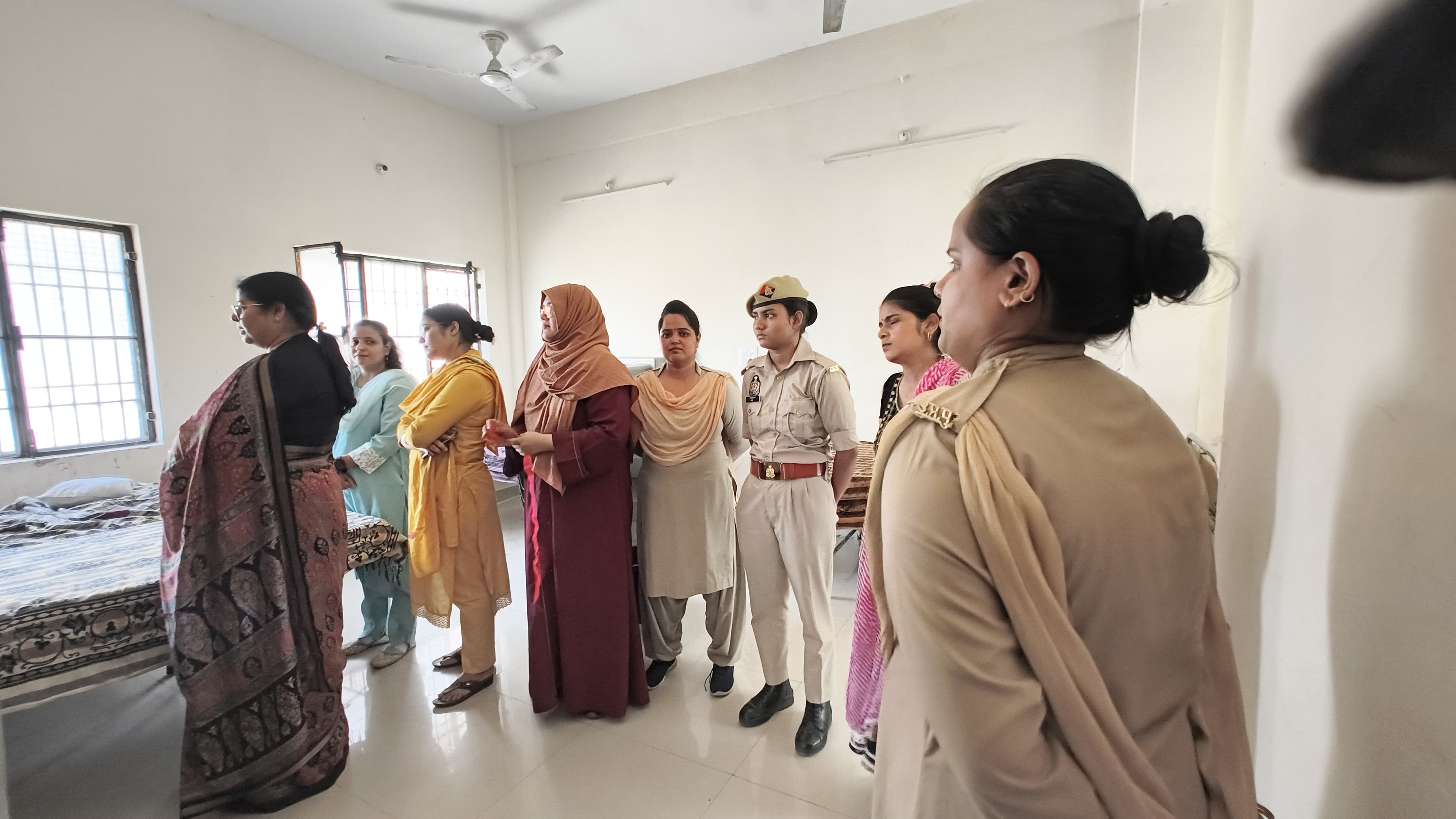 राज्य महिला आयोग सदस्य रेनू गॉड ने सखी वन स्टॉप सेंटर का किया निरीक्षण, व्यवस्थाओं का लिया जायजा
