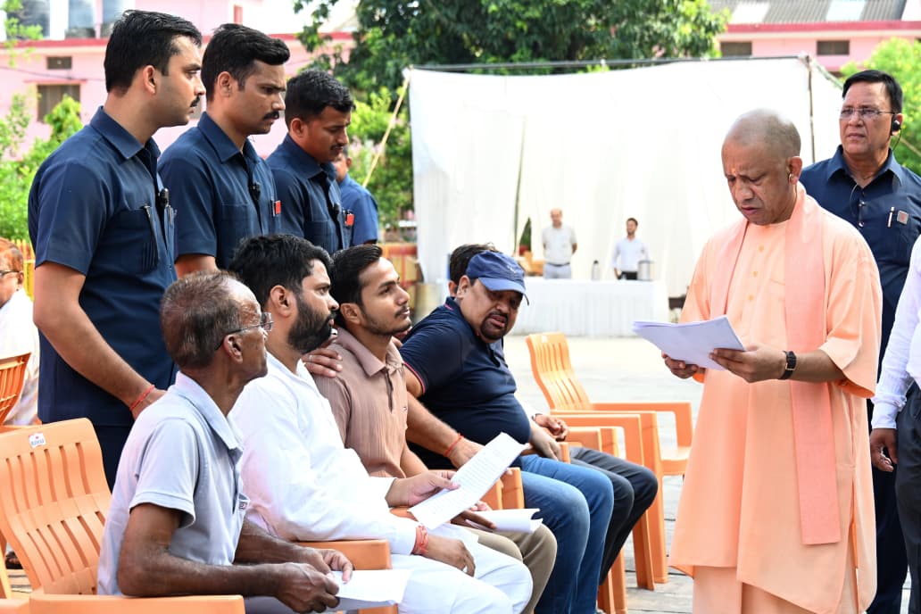 जरूरतमंदों के इलाज और मकान की व्यवस्था कराएगी सरकार: सीएम योगी