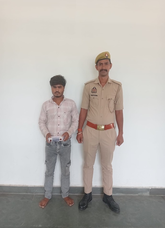 दक्षिण थाना पुलिस ने अवैध तमंचा व कारतूस के साथ युवक को किया गिरफ्तार