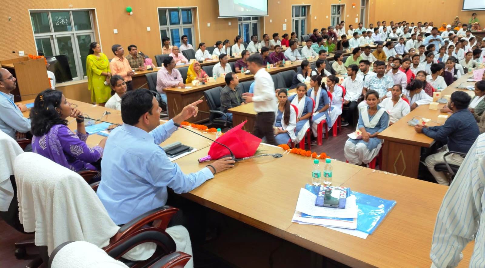 एम.एस.एम.ई. योजनाओं पर आधारित कार्यशाला में उपस्थित विभिन्न योजनाओं