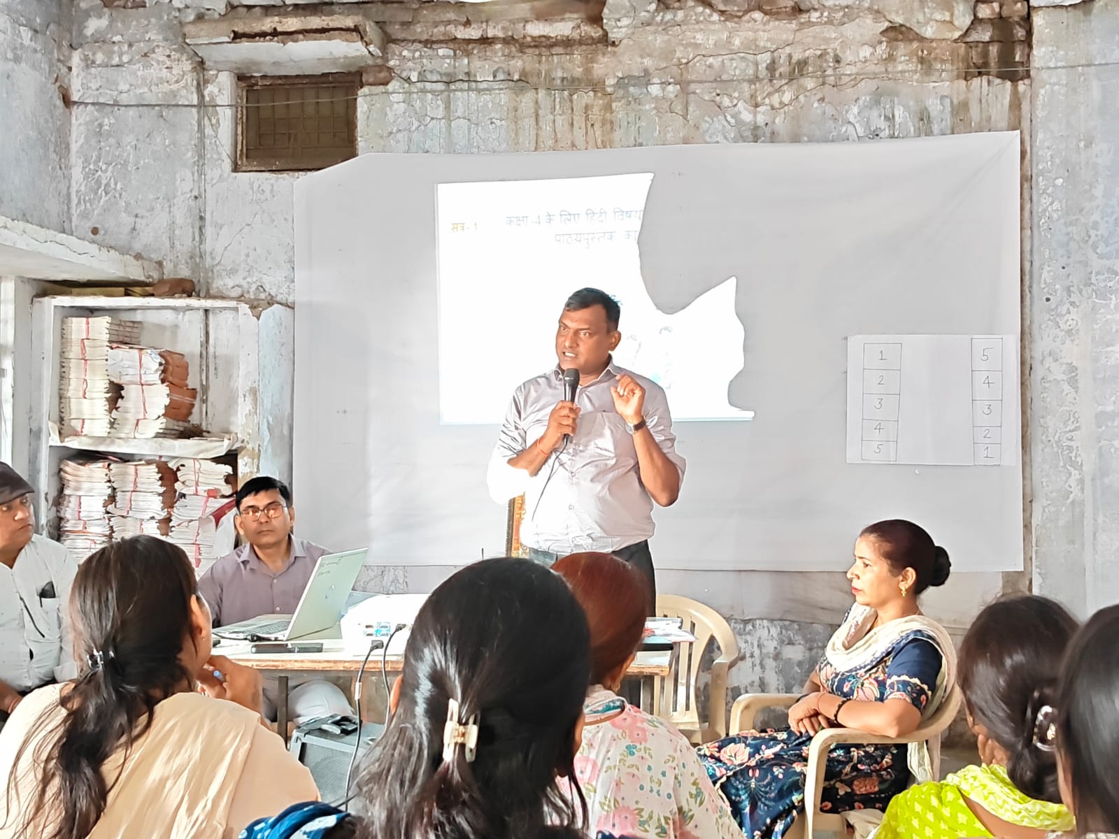 निपुण भारत मिशन शासन की महत्वकांक्षी योजना - बीईओ बुद्धसेन सिँह