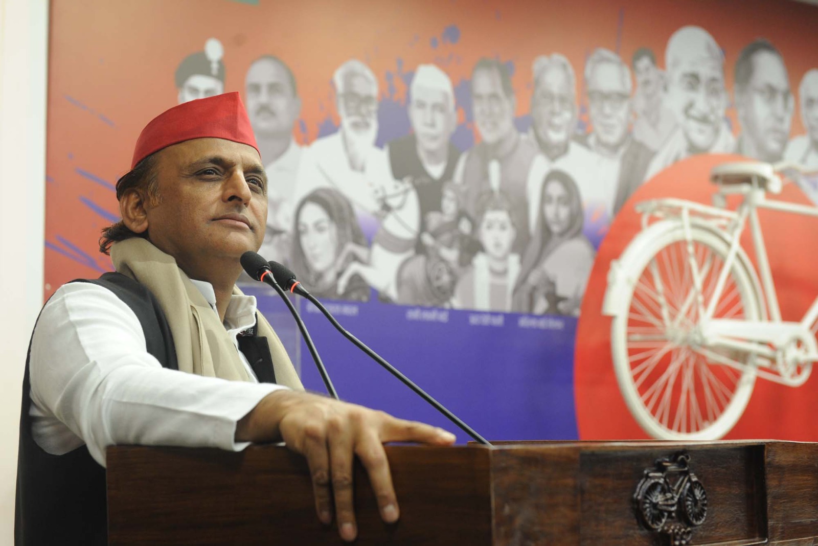 भाजपा सरकार ने पूरे सिस्टम को भ्रष्ट बना दिया है: अखिलेश यादव