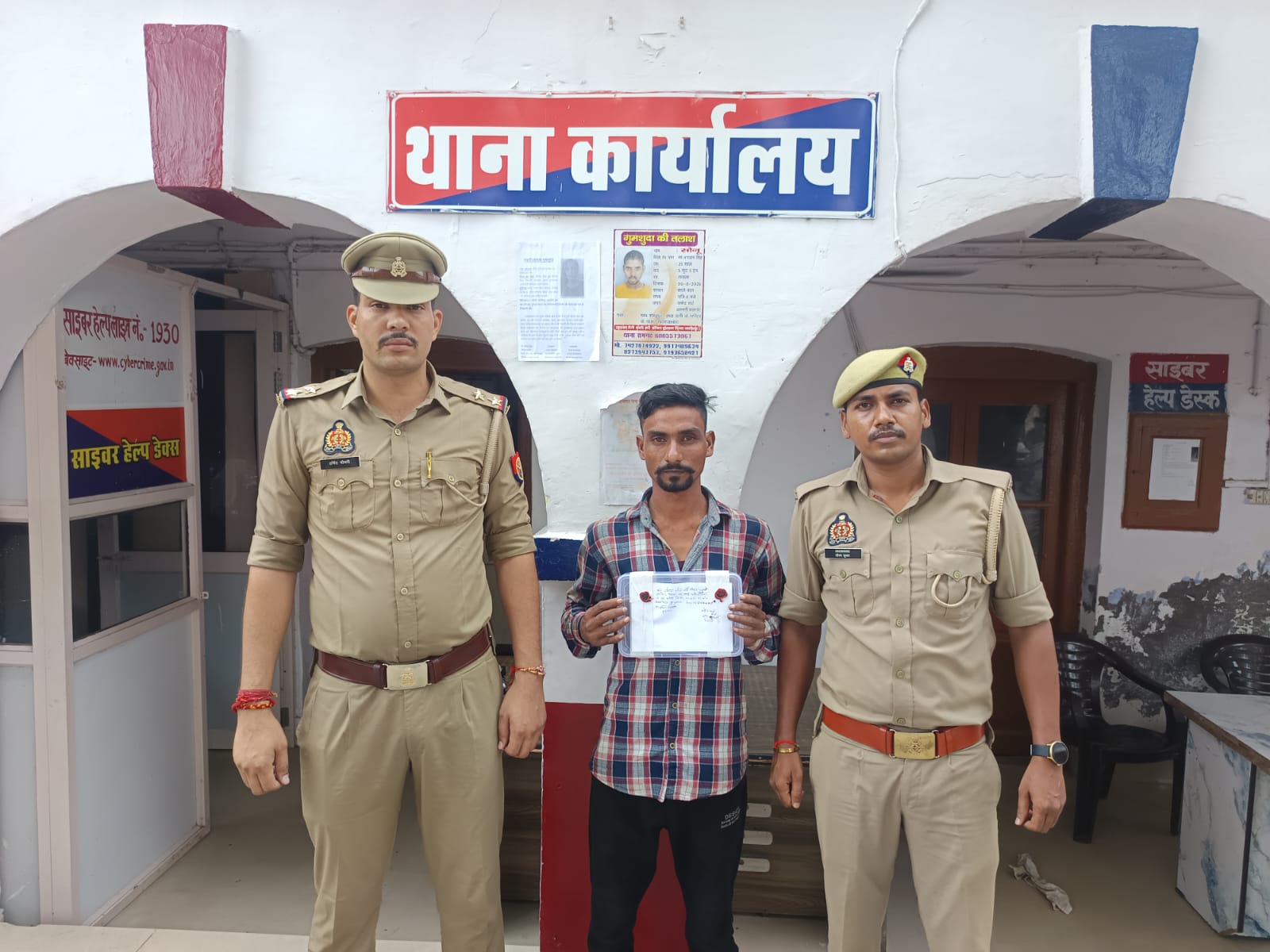 टूंडला पुलिस ने अवैध तमंचा और कारतूस समेत आरोपी को किया गिरफ्तार