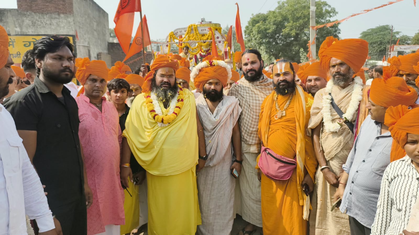 त्यागी बाबा श्याम दास महाराज की प्रथम पुण्यतिथि पर सात दिवसीय धार्मिक महोत्सव शुरू, कलश यात्रा में उमड़े श्रद्धालु